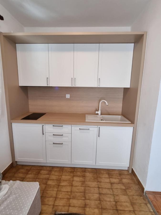 Apartments Villa Jusup Stari Grad Kültér fotó