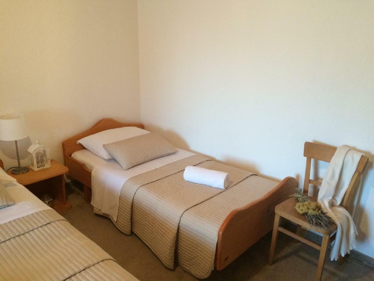 Apartments Villa Jusup Stari Grad Kültér fotó